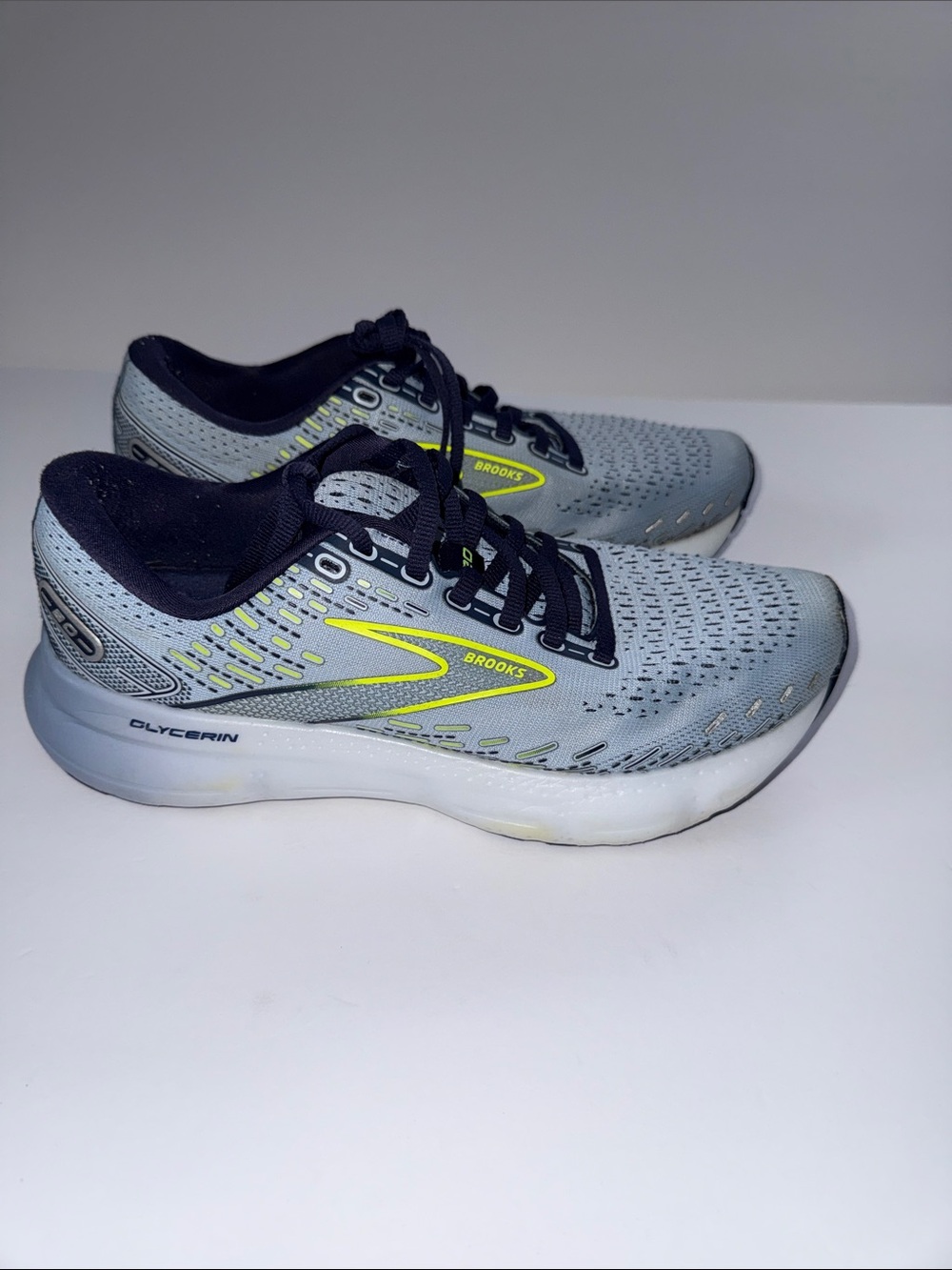 Brooks Women’s Glycerin Running Shoes - Light Gray with Neon Yellow